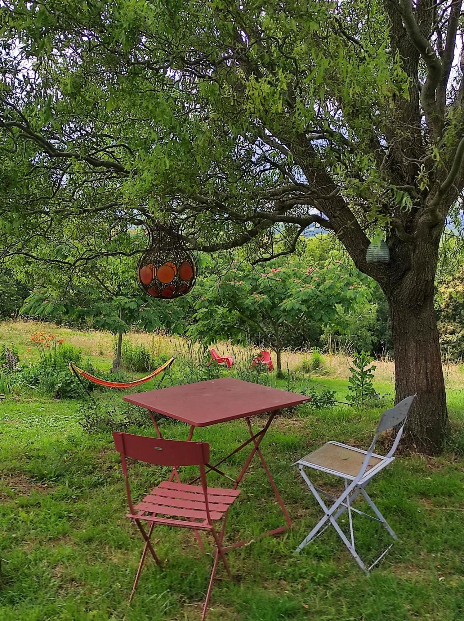 Bout De Cote Bed & Breakfast Lacam-dʼOurcet Екстериор снимка