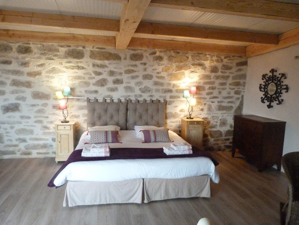 Bout De Cote Bed & Breakfast Lacam-dʼOurcet Екстериор снимка
